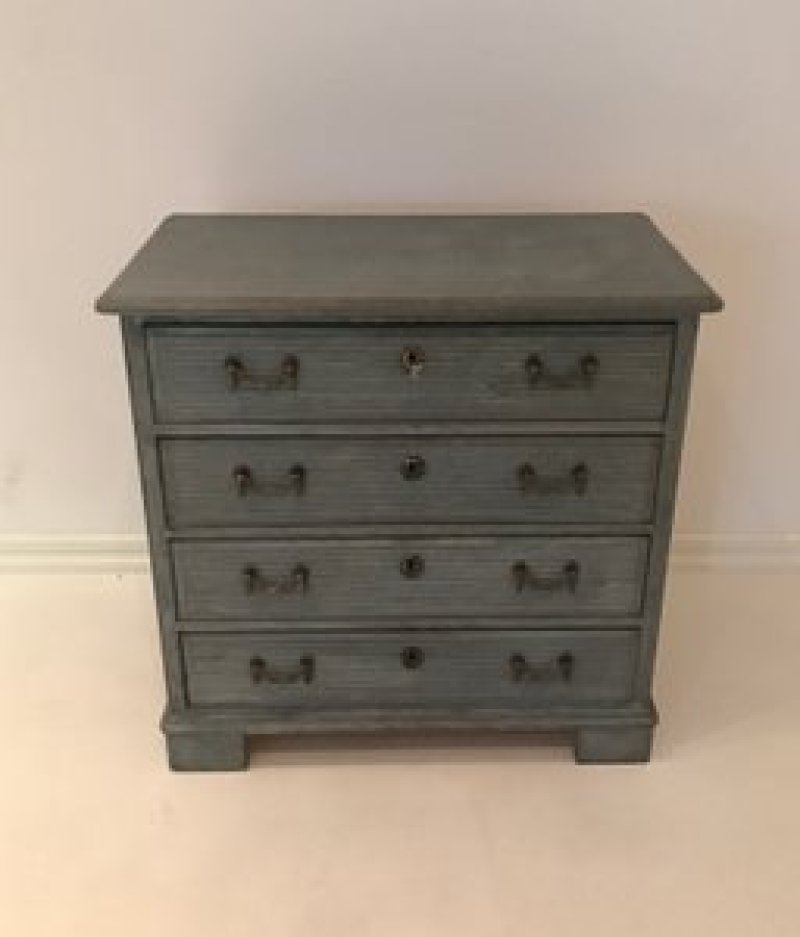 Gustavian style Chest of Drawers Ref. 19504