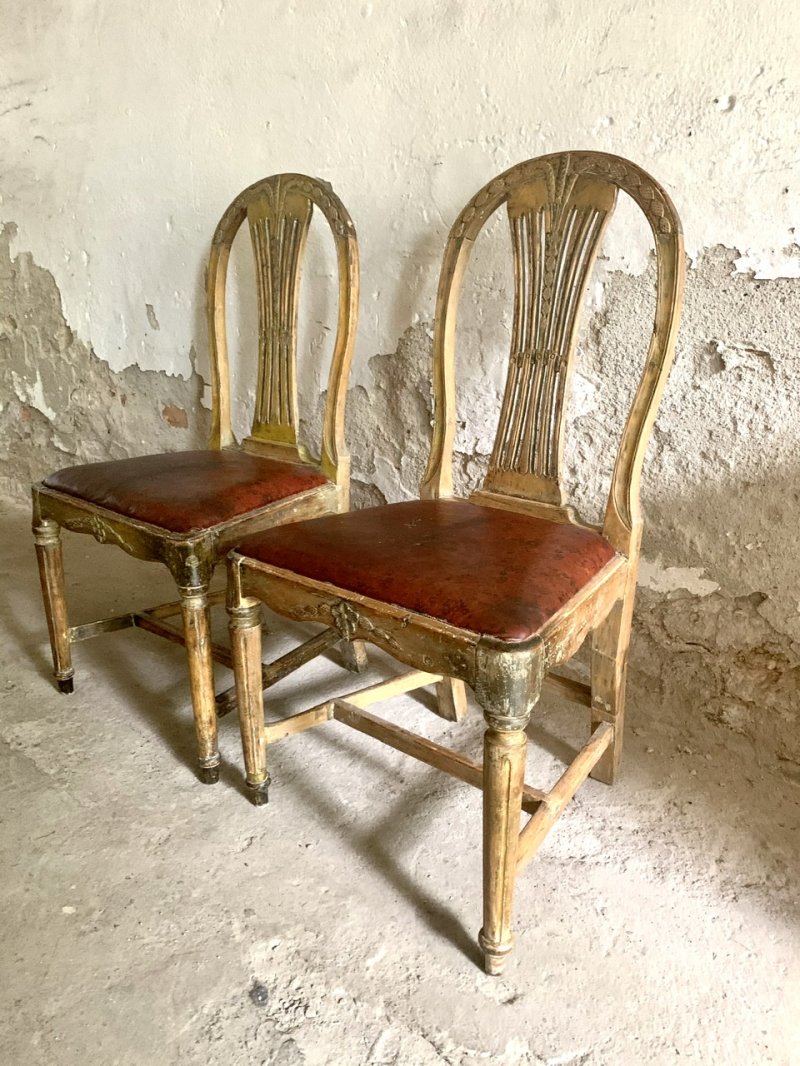 A pair of Gustavian Chairs Ref. 20028