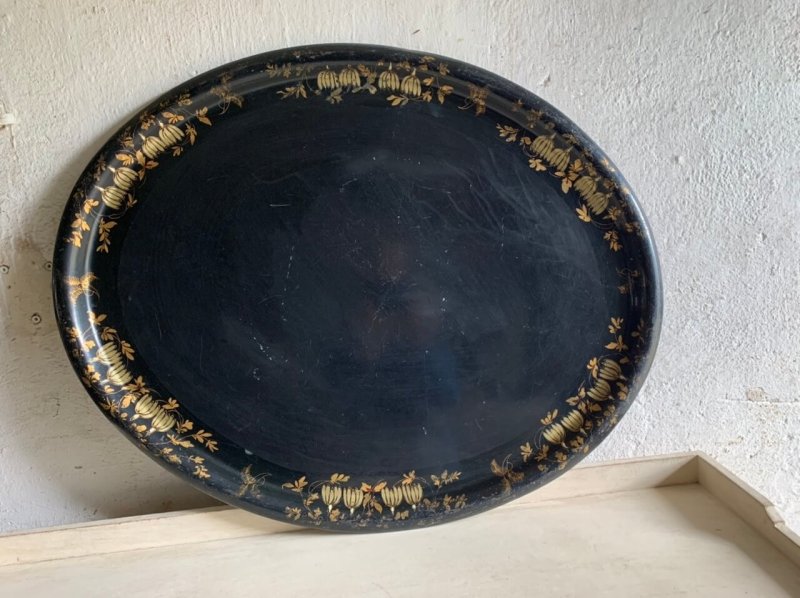 Antique metal tray Ref.A-1033