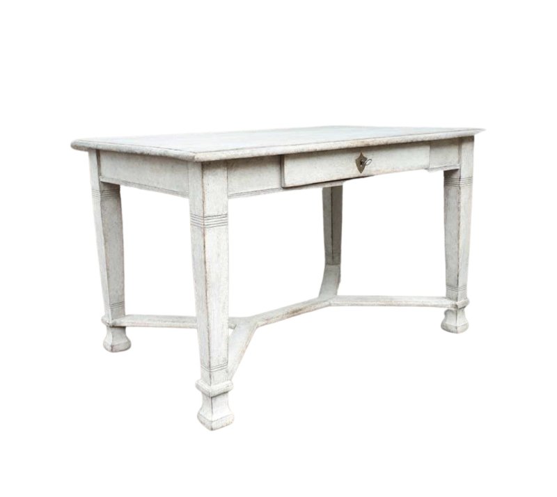 Swedish Table Ref. 22067