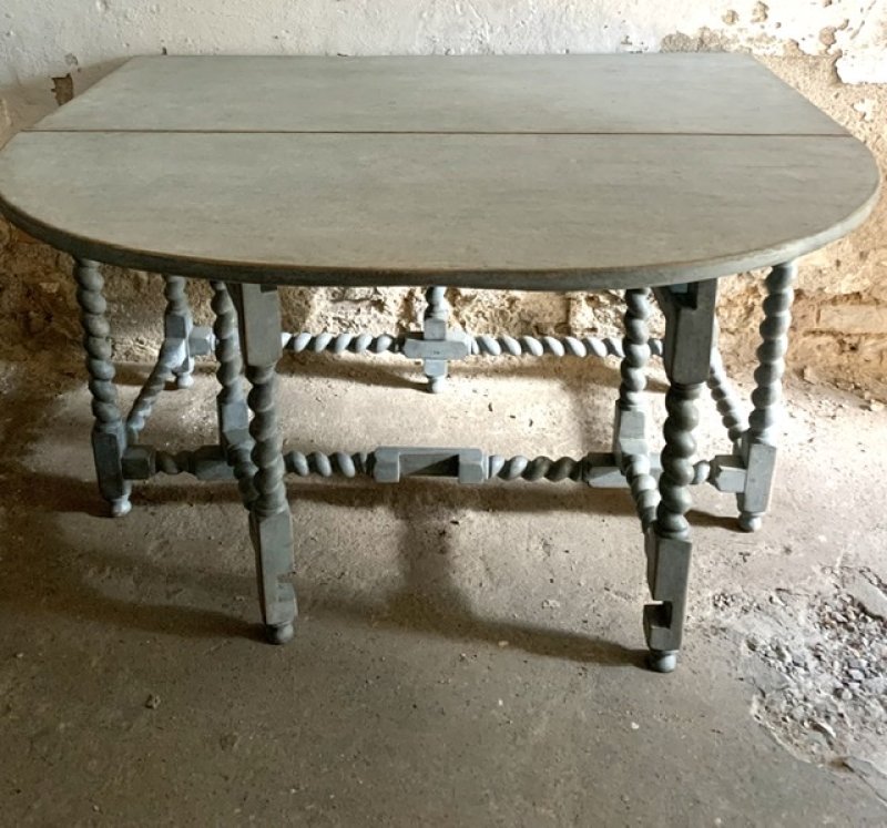 Swedish Table Ref. 22096