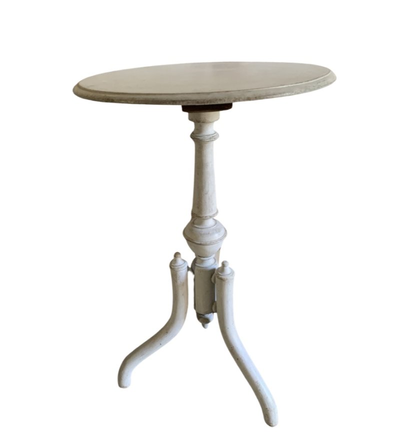 Swedish round Table Ref. 22106