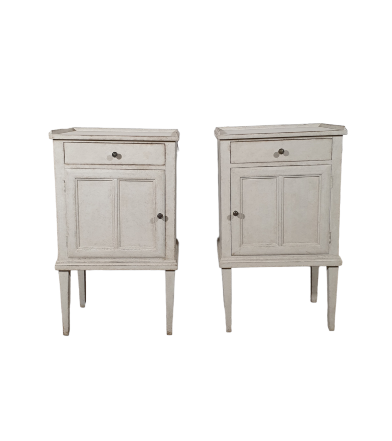 Pair of Bed Side Cabinet Ref. 22141