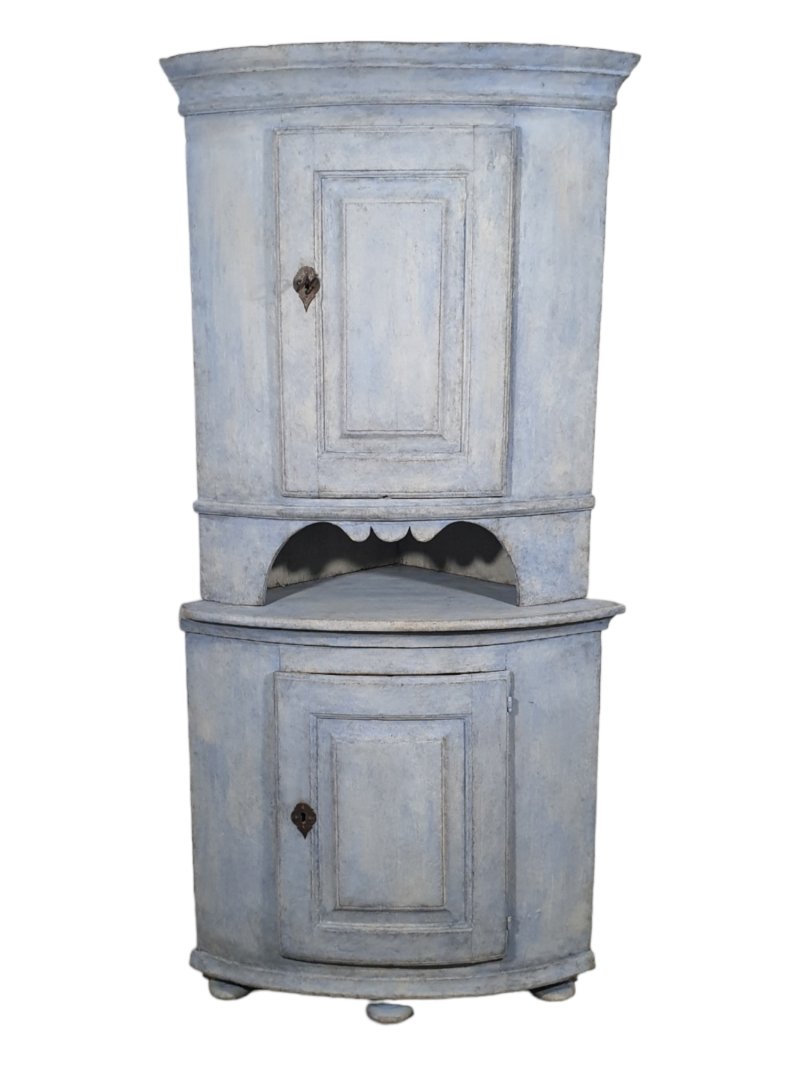 Antique Swedish Corner Cabinet Ref. 23122