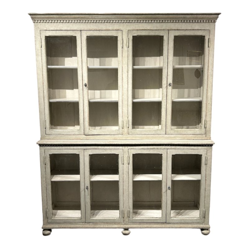 Swedish Display Case Ref. 24034