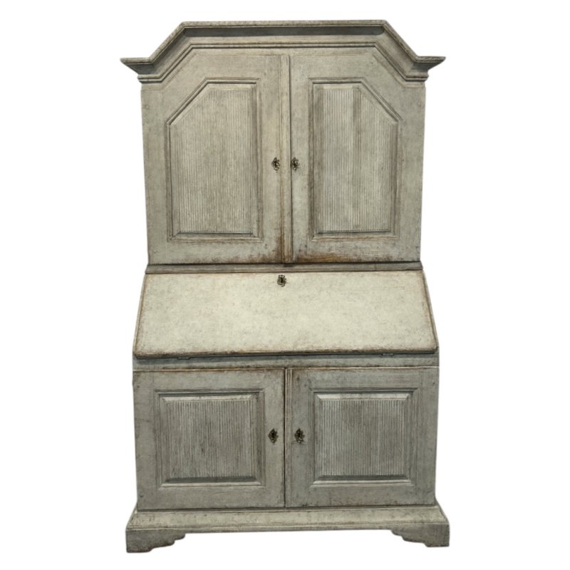 Antique Swedish Cupboard Ref. 25112
