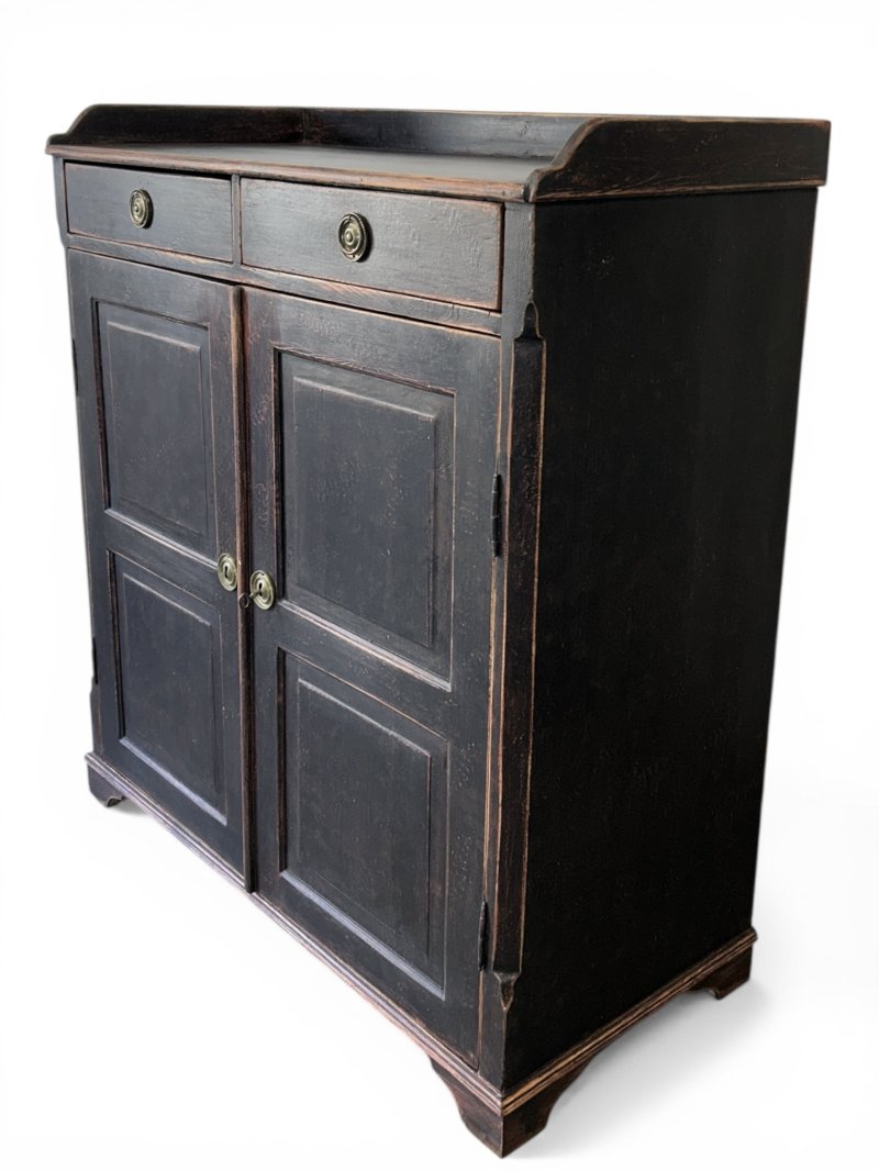 Swedish Antique Sideboard Ref. 26035